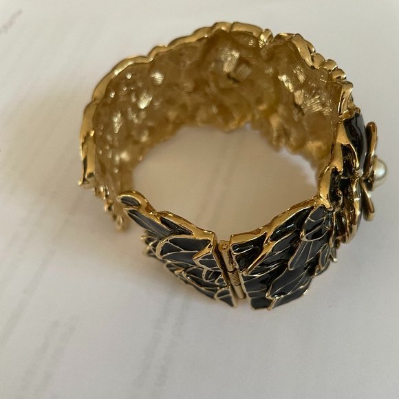 Nolan Miller Vintage Hinged Cuff Bracelet - Picture 6 of 8